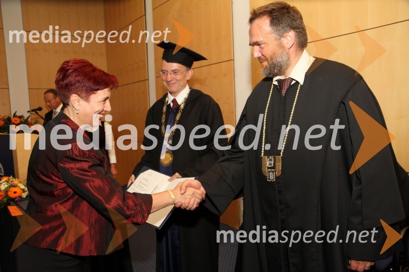 Dr. Elizabeta Mičović, Fakulteta za varnostne vede, prof. dr. Danijel Rebolj, rektor Univerze v Mariboru in prof. dr. Gorazd Meško, Fakulteta za varnostne vedeUniverza v Mariboru, Promocija doktorjev znanosti