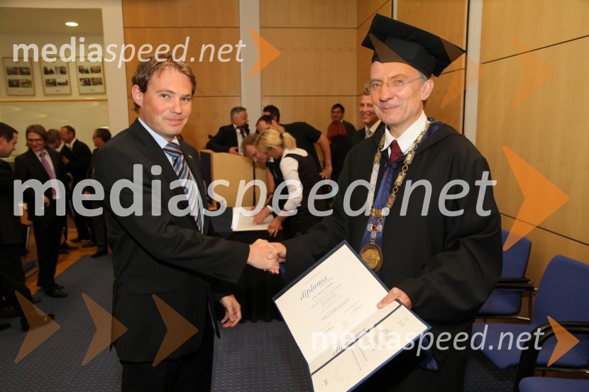 Dr. Gorazd Justinek, Ekonomsko poslovna fakulteta Univerze v Mariboru in prof. dr. Danijel Rebolj, rektor Univerze v MariboruUniverza v Mariboru, Promocija doktorjev znanosti
