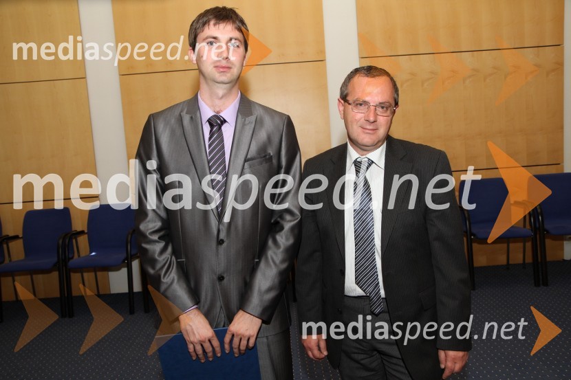 Dr. Zlatko Nedelko, Ekonomsko poslovna fakulteta Univerze v Mariboru in prof. dr. Vojko Potočan, Ekonomsko poslovna fakulteta Univerze v MariboruUniverza v Mariboru, Promocija doktorjev znanosti