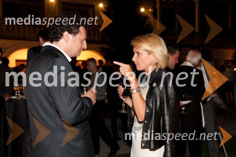 Patrick Vlačič, minister za promet in Simona Dimic, svetovalka direktorja družbe za prodajo Diners Cluba SlovenijeKresna noč 2011, druženje Lions kluba Ljubljana Iliria