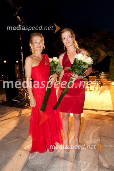 Nevenka Črešnar Pergar, lastnica in direktorica podjetja NP Consulting in Maja KocjančičKresna noč 2011, druženje Lions kluba Ljubljana Iliria