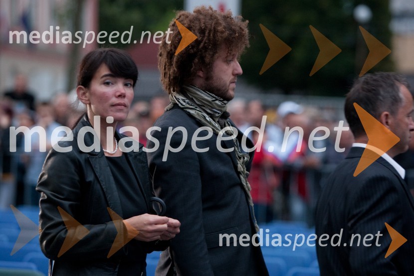 Chantal, soproga glasbenika Guštija in Janez Dovč, harmonikašOsrednja državna počastitev dneva državnosti in 20. obletnice samostojnosti Slovenije