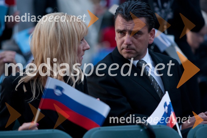 Barbara Žgajner Tavš in Sašo Peče, podžupan mesta MariborOsrednja državna počastitev dneva državnosti in 20. obletnice samostojnosti Slovenije