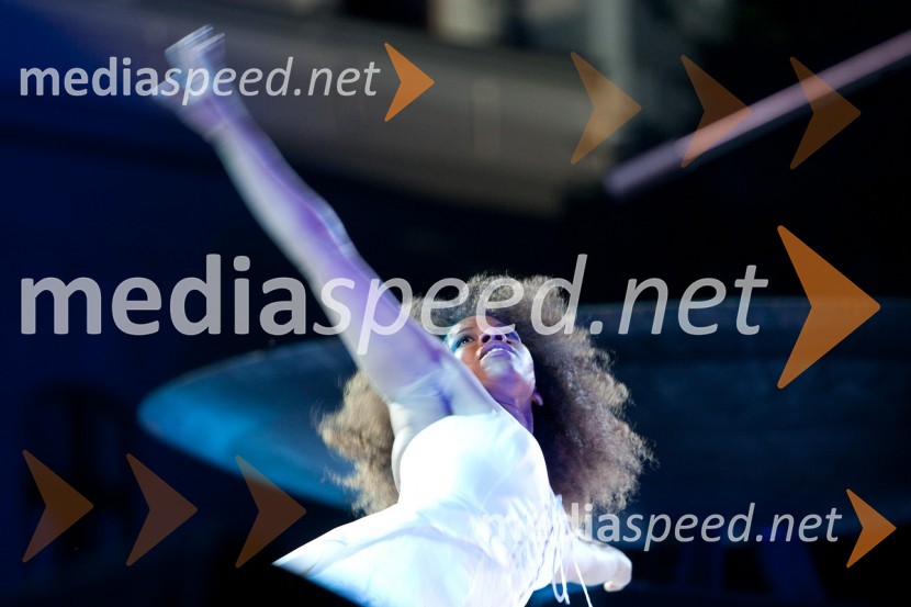 Maša Kagao Knez, plesalkaOsrednja državna počastitev dneva državnosti in 20. obletnice samostojnosti Slovenije