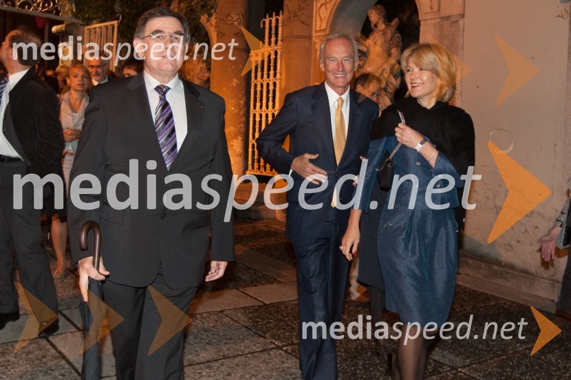 Prof. dr. Rajko Pirnat, dekan Pravne fakultete v Ljubljani, Janez Pergar in soproga Nevenka Črešnar Pergar, lastnica in direktorica podjetja NP ConsultingOsrednja državna počastitev dneva državnosti in 20. obletnice samostojnosti Slovenije