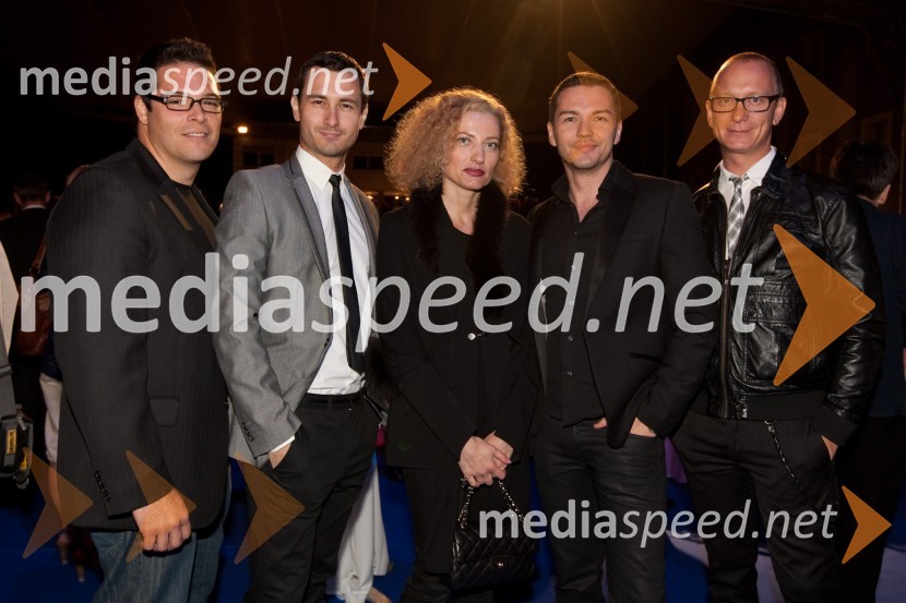 Igor Đukić, Gregor Bolčina, moderator na Radio 1, Hermina Kovačič, novinarka, Mare Bačnar, moderator na Radio 1 in Uroš Smolej, igralecOsrednja državna počastitev dneva državnosti in 20. obletnice samostojnosti Slovenije