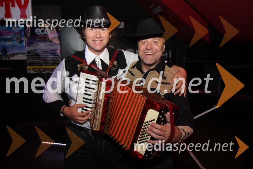 Franci Podbrežnik, moderator in glasbenik ter Milan Pečovnik - Pidži, pevec19. Festival Lent 2011, otvoritveni vikend- petek