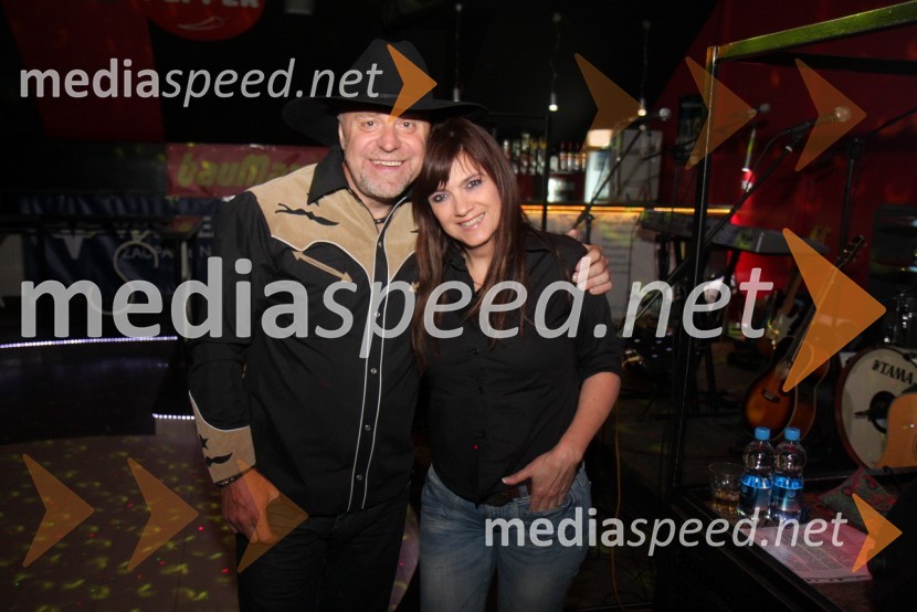 Milan Pečovnik - Pidži, pevec in Irena Vrčkovnik, pevka19. Festival Lent 2011, otvoritveni vikend- petek