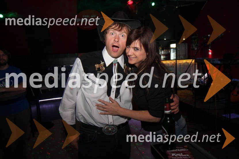 Franci Podbrežnik, moderator in glasbenik ter Irena Vrčkovnik, pevka19. Festival Lent 2011, otvoritveni vikend- petek