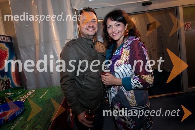 Sašo Papp in Polona Požgan, moderatorja na radiu Center19. Festival Lent 2011, otvoritveni vikend- petek