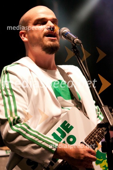 Jure Karas, Slon in Sadež19. Festival Lent 2011, otvoritveni vikend- petek