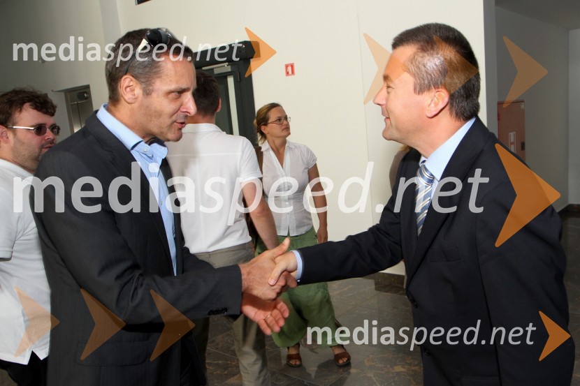 Danilo Rošker, direktor SNG Maribor in Mitja Klančišar, direktor hotelaSprejem za poslovne partnerje in turistične delavce hotela City Maribor