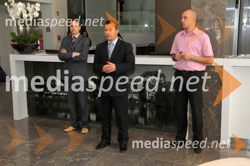 Igor Kurnik, vodja prodaje, Mitja Klančišar, direktor hotela in Gregor Per, vodja trženja poslovnih prostorovSprejem za poslovne partnerje in turistične delavce hotela City Maribor