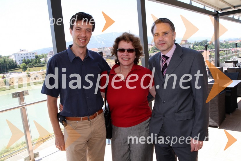 Dejan Dinevski, Medicinska fakulteta, Sonja Sibila Lebe, EPF in Igor Kurnik, vodja prodajeSprejem za poslovne partnerje in turistične delavce hotela City Maribor