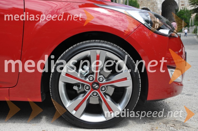 Hyundai Veloster 2012Hyundai Veloster 2012, slovenska predstavitev