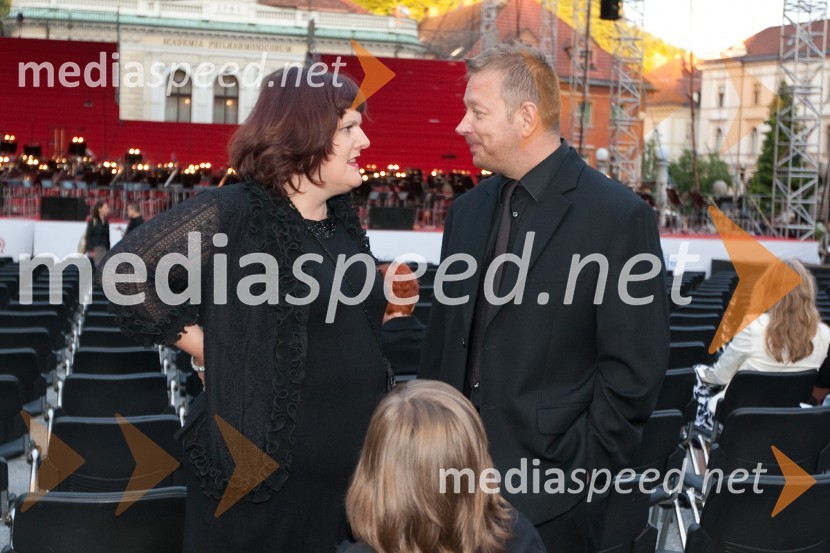 Uršula Cetinski, direktorica SMG in Robert Waltl, direktor Mini teatraFestival Ljubljana 2011, otvoritev