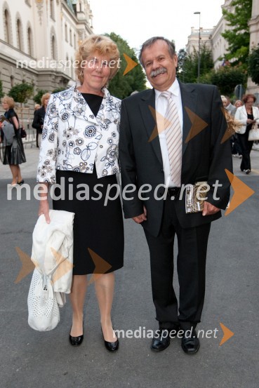 prof. dr. Radovan Stanislav Pejovnik, rektor univerze v Ljubljani in soproga MajdaFestival Ljubljana 2011, otvoritev