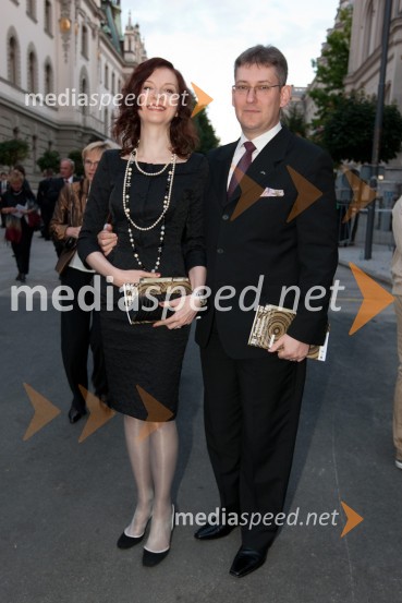 Žiga Debeljak, predsednik uprave družbe Mercator d.d. in soproga MetodaFestival Ljubljana 2011, otvoritev