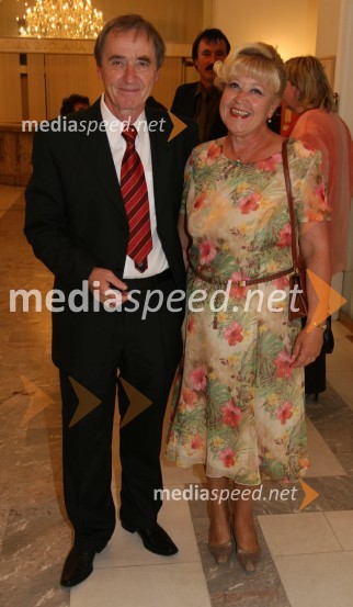 Darko Pašek, novinar ter urednik na Radiu Maribor in ...Festival narečne popevke