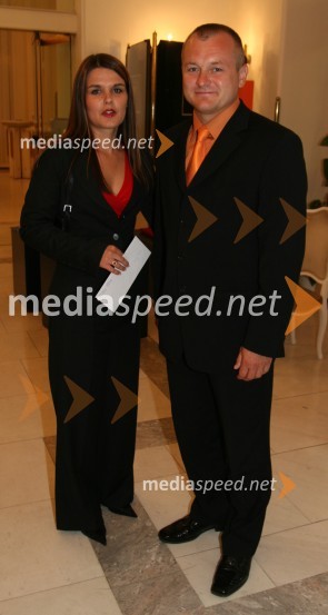 Franc Kangler, poslanec SLS z ženo TanjoFestival narečne popevke