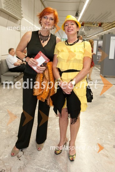 Darinka Pavlič Kamien, vodja službe za odnose z javnostmi pri Telekomu Slovenija in Milenka Knez, Mial media marketingFestival Ljubljana 2011, Orkester Filharmonica Della Scala