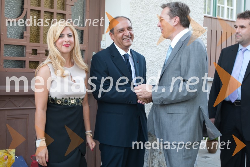 Ahmed Farouk, veleposlanik Egipta v Sloveniji, soproga Nesrin in 	Predrag Filipov, veleposlanik Srbije v SlovenijiSprejem egiptovskega veleposlanika