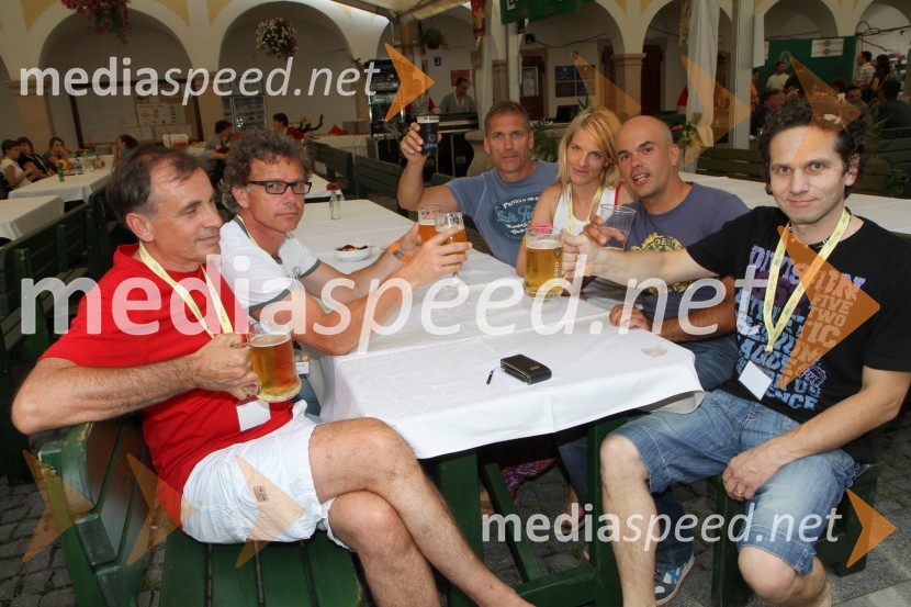 Skupina PandaPivo in cvetje 2011, VIP dogajanje