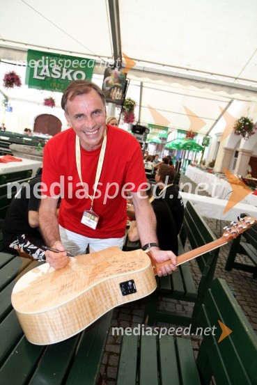 Andrej Pompe, član skupine PandaPivo in cvetje 2011, VIP dogajanje
