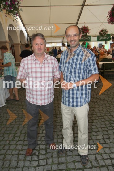 Dušan Zorko, predsednik uprave družbe Pivovarna Laško d.d. in Tomaž Ranc, odgovorni urednik časnika VečerPivo in cvetje 2011, VIP dogajanje