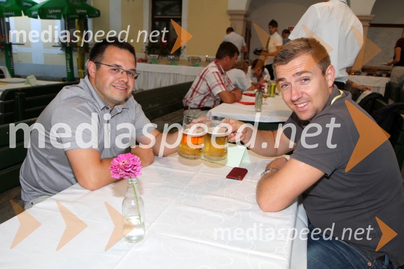 Jure Struc, direktor marketinga družbe Pivovarna Laško d.d in Dejan Ljubenocič, Summit Leasing
Pivo in cvetje 2011, VIP dogajanje
