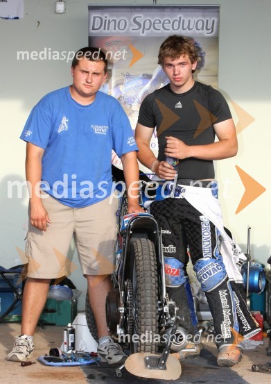 Dino Kovačič z mehanikomSpeedway, državno prvenstvo posameznikov Slovenije in Hrvaške, 3. dirka