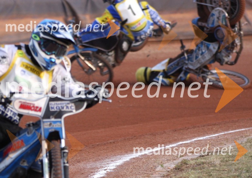 Padec Ladislav Vide in Renata CvetkotaSpeedway, državno prvenstvo posameznikov Slovenije in Hrvaške, 3. dirka