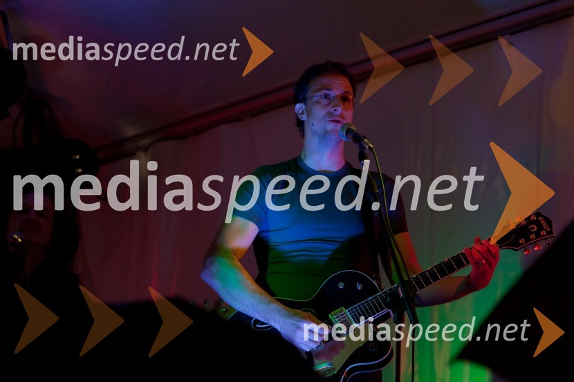 Član skupine Rok'n BandBlejska noč 2011