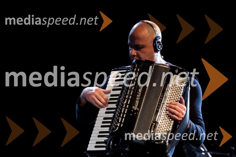 Član glasbene skupine Gilberta GilaFestival Ljubljana 2011: Gilberto Gil, koncert