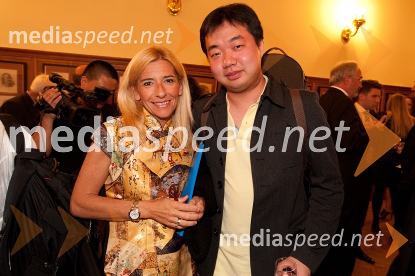 ... in 	Ning Feng, violinistFestival Ljubljana 2011: Koncert kitajskega filharmoničnega orkestra Hangdžov