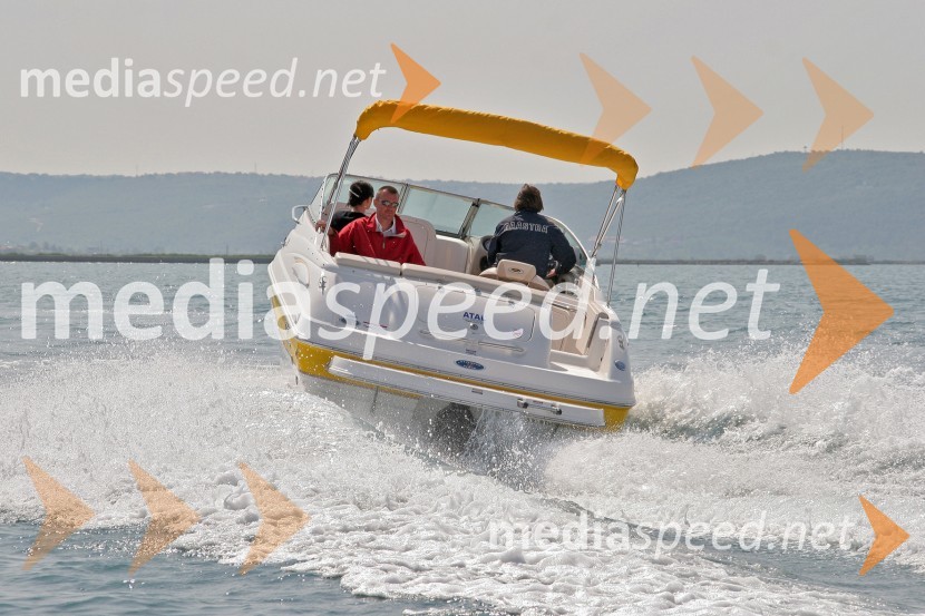 Chaparral SSi 215Chaparral SSi 215, test