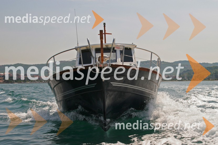 Menorquin Yacht 110Menorquin Yacht 110, test