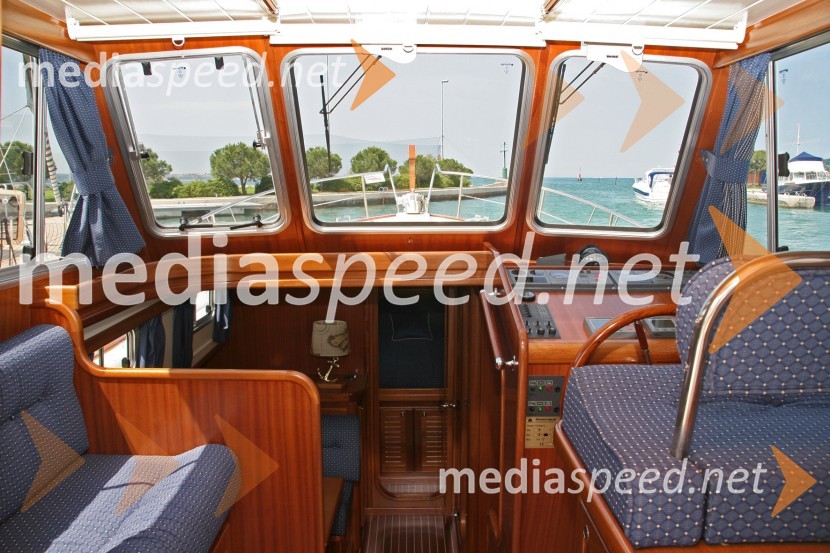 Menorquin Yacht 110Menorquin Yacht 110, test