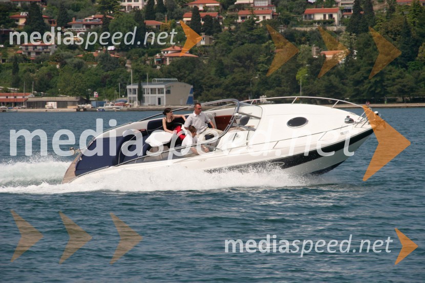 Windy 28 GhibliWindy 28 Ghibli, test