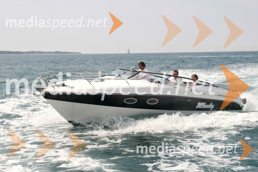 Windy 28 GhibliWindy 28 Ghibli, test