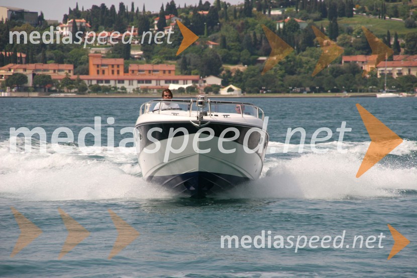 Windy 28 GhibliWindy 28 Ghibli, test