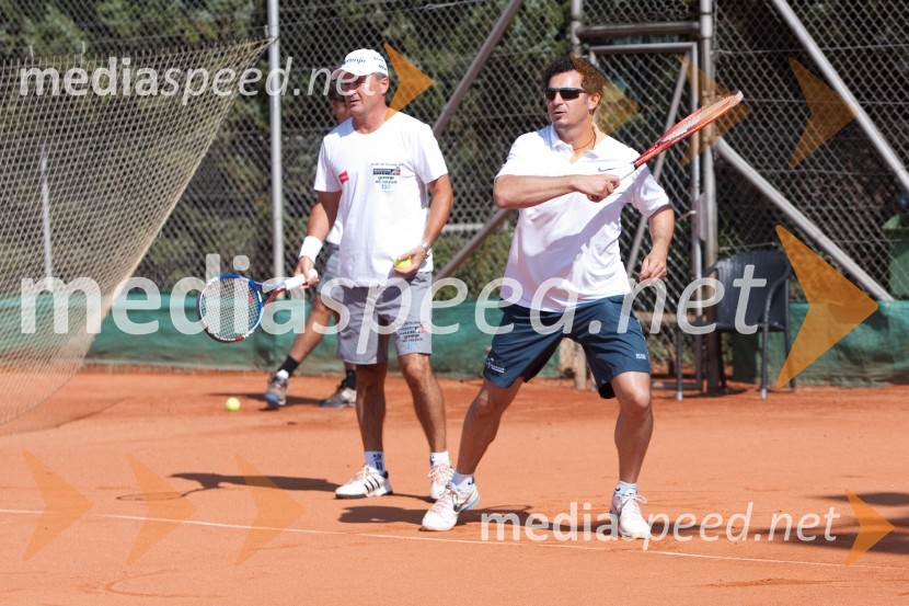 Primož Ulaga, direktor marketinga Smučarske zveze Slovenije in nekdanji smučarski skakalec in Patrick Vlačič, minister za prometVIP CUP 2011, 24. teniški turnir dvojic