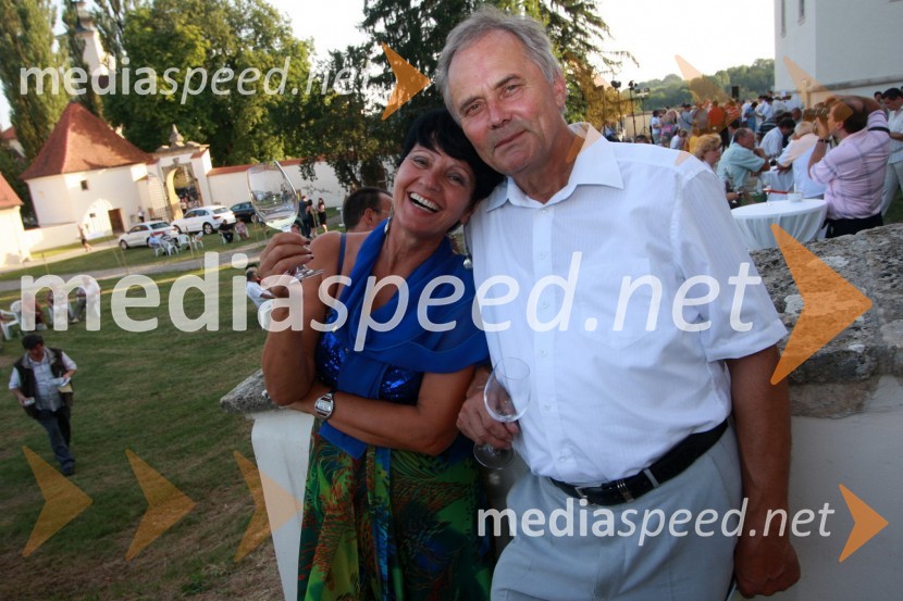 Silva Vrbnjak, moderatorka na Radio Maxi in soprog Slavko VrbnjakSalon Traminec 2011