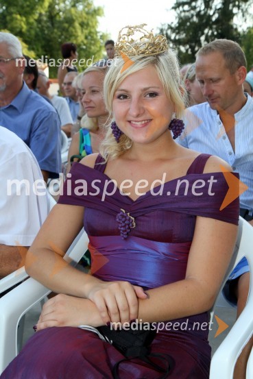 Simona Žugelj, Vinska kraljica Slovenije 2011Salon Traminec 2011