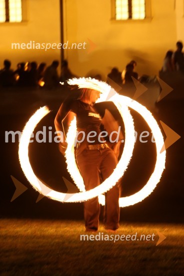 Neža Cigler, poulična umetnicaSalon Traminec 2011