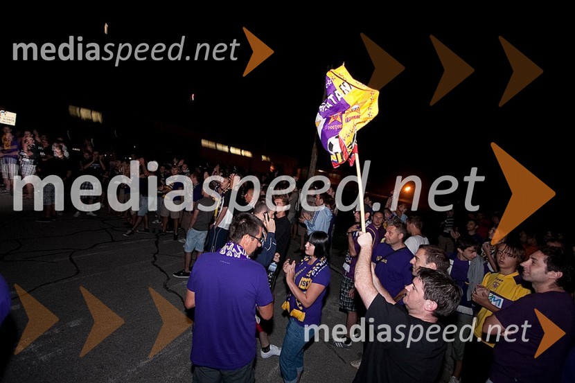 Vrnitev nogometašev NK Maribor po zmagi za Evropo nad Glasgow Rangers