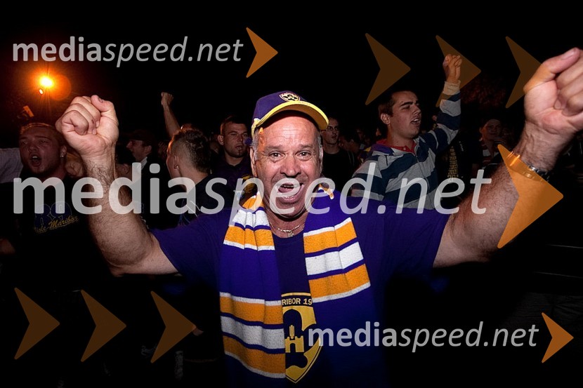 Vrnitev nogometašev NK Maribor po zmagi za Evropo nad Glasgow Rangers