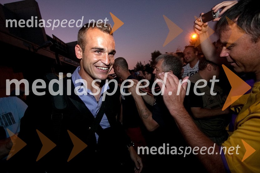 Dalibor Volaš, nogometaš NK MariborVrnitev nogometašev NK Maribor po zmagi za Evropo nad Glasgow Rangers