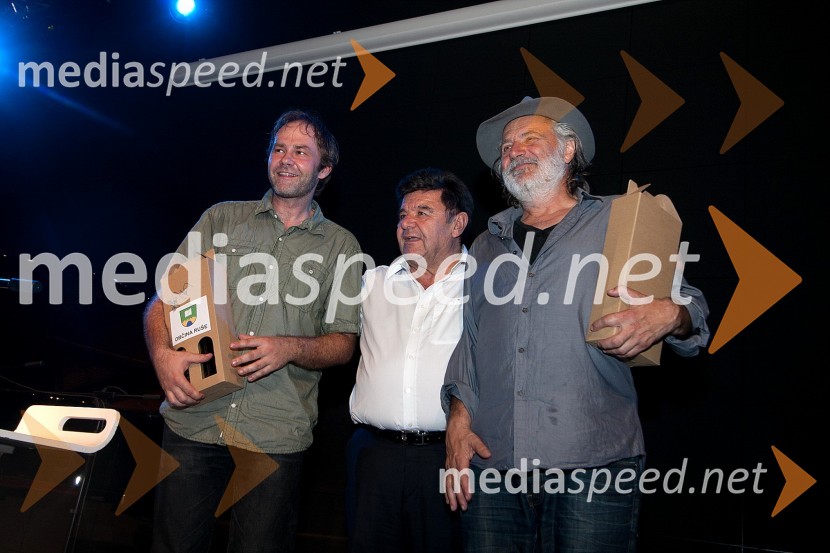 Jure Ivanušič, igralec ter glasbenik, Uroš Štanc, župan občine Ruše in Rade Šerbedžija, igralec in pevec12. festival letni oder Ruše, koncert Rade Šerbedžija in Jure Ivanušič