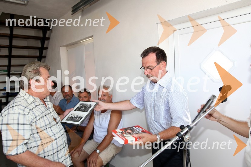 Albert Kocmut in Franci TomažičAlbert Kocmut, otvoritev spominske speedway sobe